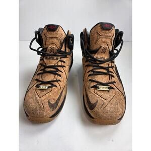 Nike LeBron 12 EXT Kings Cork Sz 9.0 768829-100 Shoes